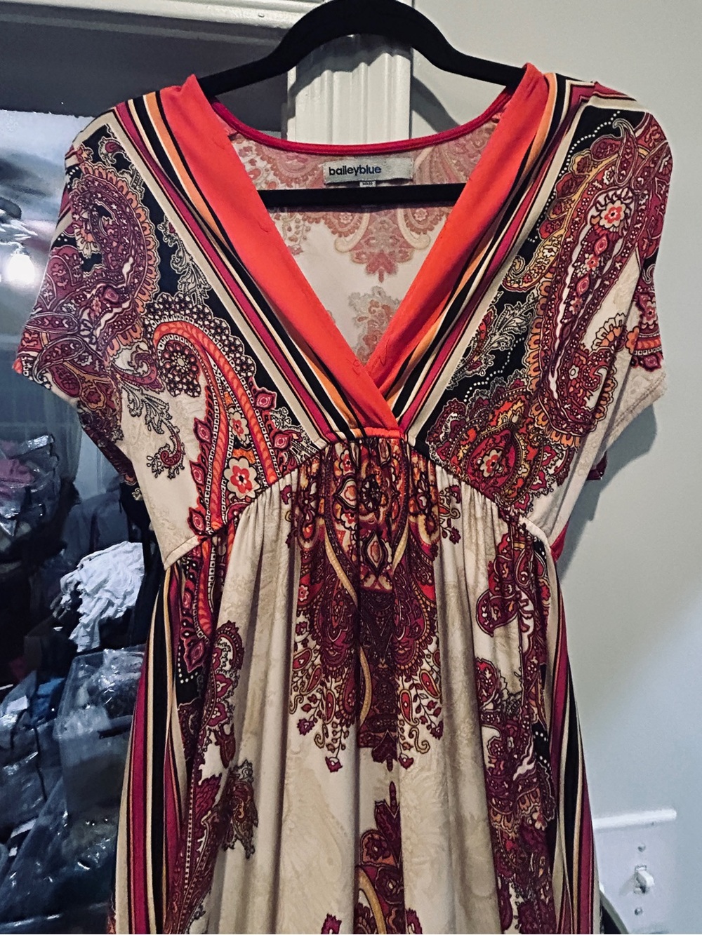 bailey blue Cream & Red Paisley V‑Neck Maxi Dress - Picture 4 of 8